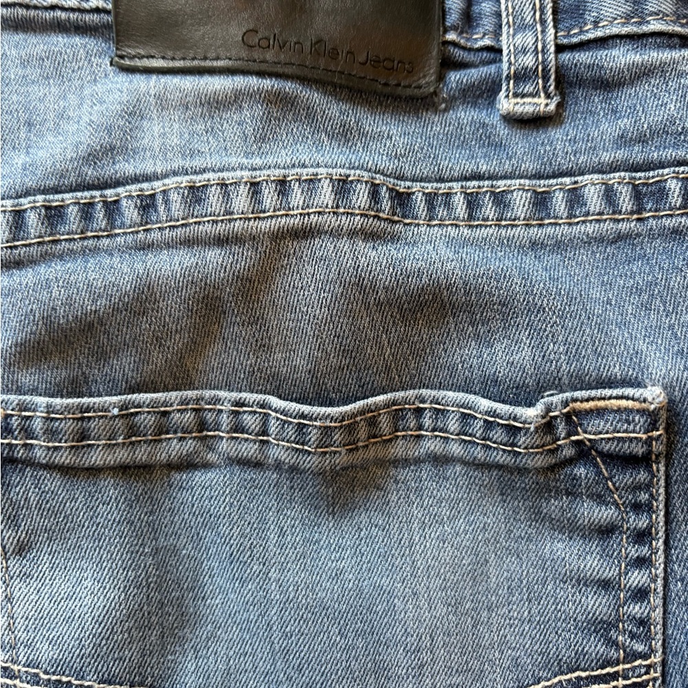 Calvin Klein Blue Jeans with Signature CK Stitching - Picture 5 of 6